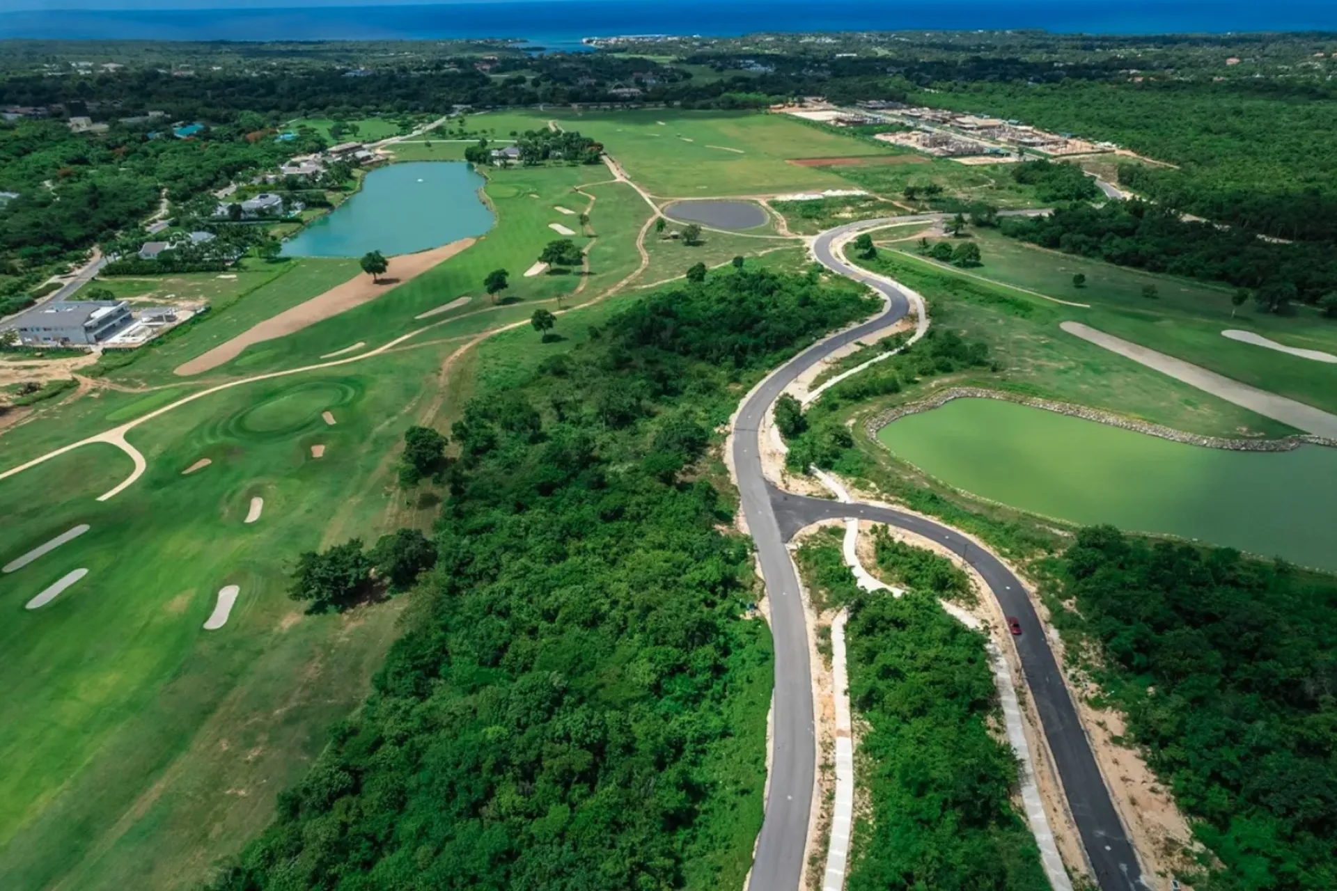 Dye Fore hole with panoramic Chavon River valley views at Casa de Campo