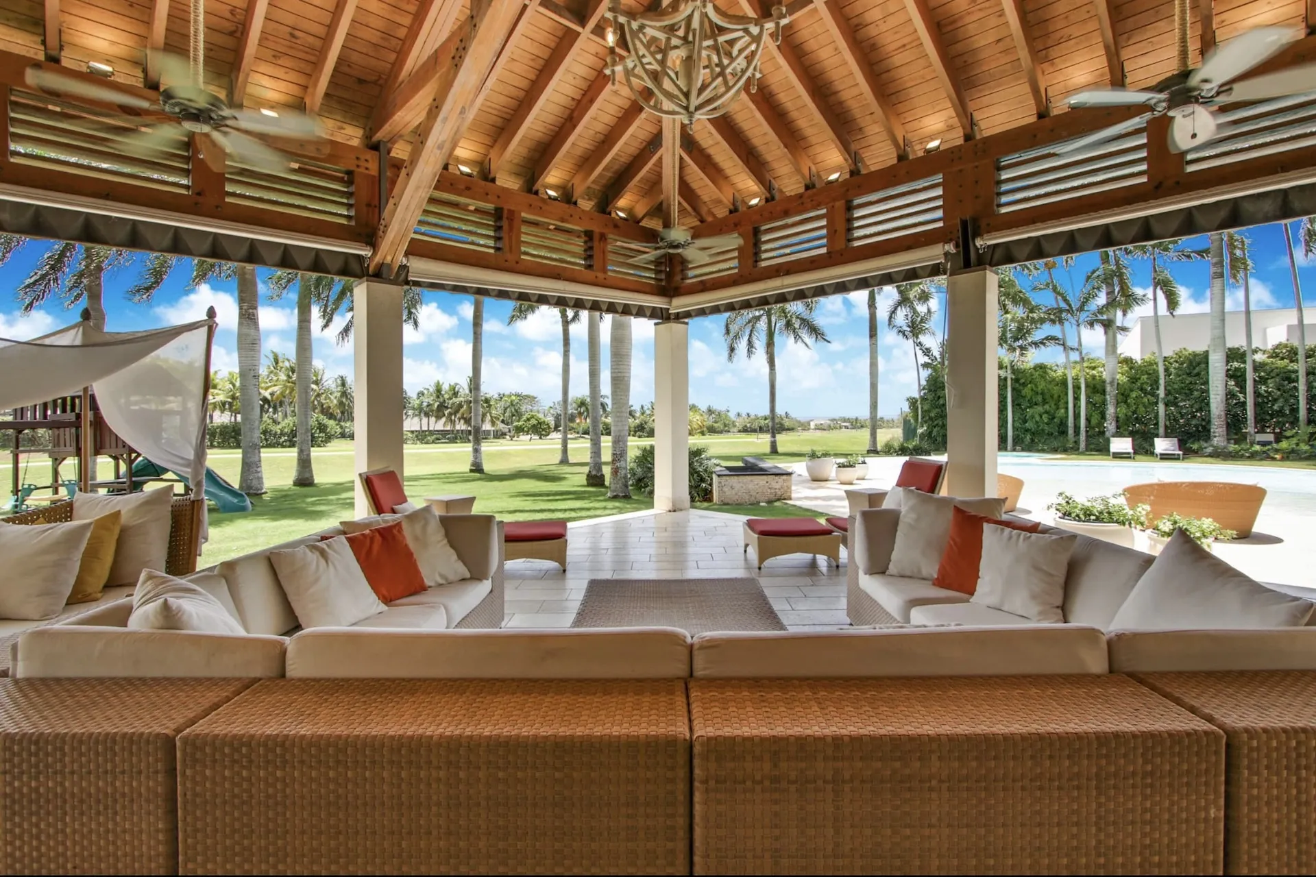 El Polo villa – Caribbean rental near equestrian center and polo fields