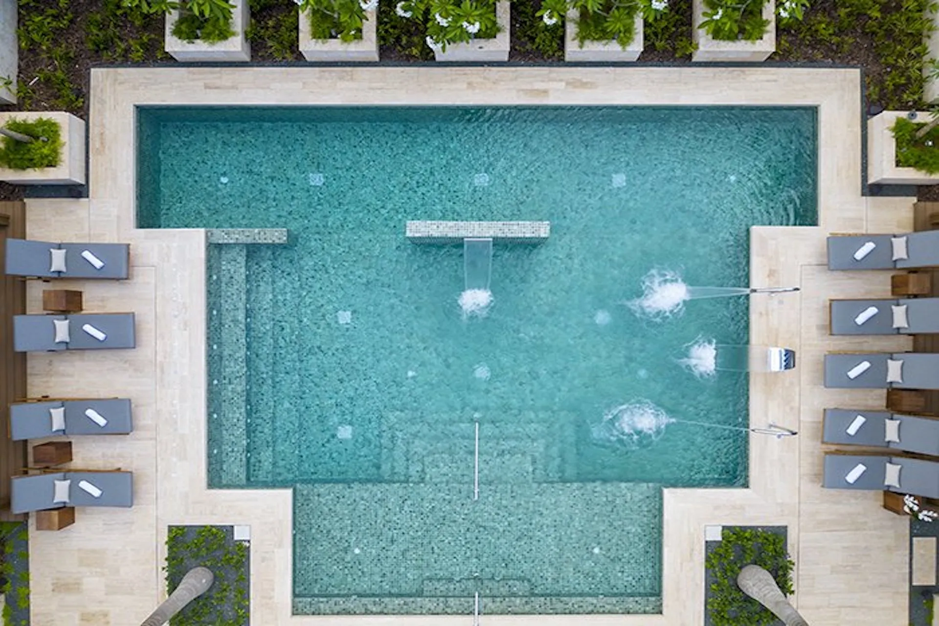 Spa pool aerial – hydrotherapy and relaxation