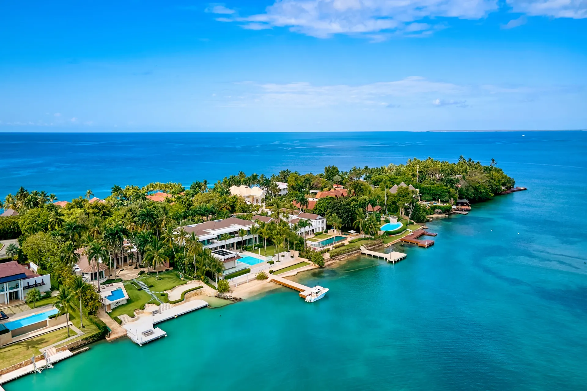 Punta Minitas 5 beachfront villa with ocean views at Casa de Campo