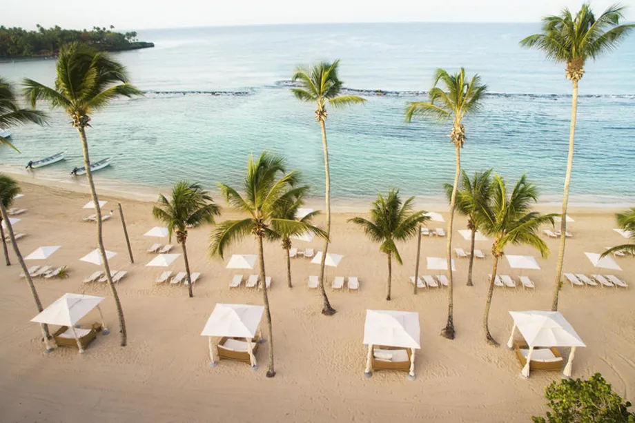 Caribbean resort beachfront – Minitas Beach villa rentals