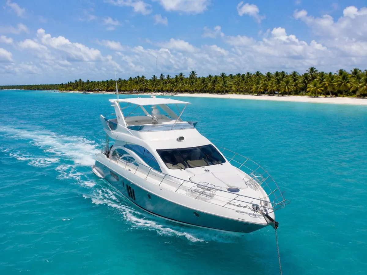 Azimut Spa 55 yacht charter at Casa de Campo® Marina