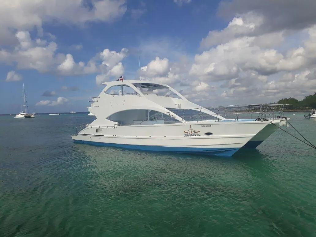 Catamaran Abierto yacht charter at Casa de Campo® Marina