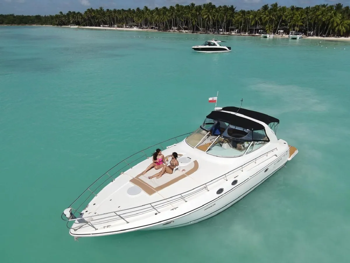 Champagne Girl yacht charter at Casa de Campo® Marina