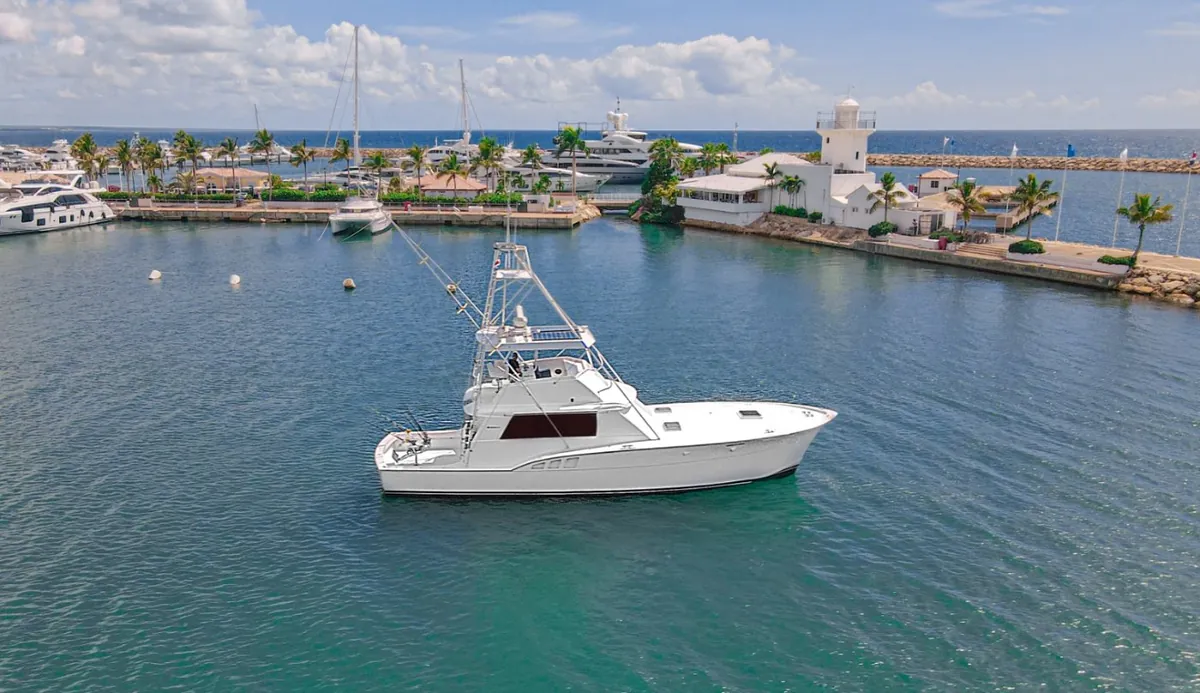 Hatteras 53 yacht charter at Casa de Campo® Marina
