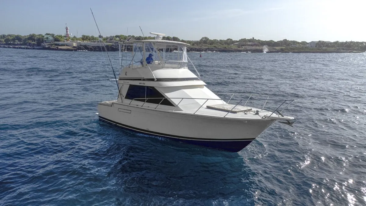 Mar del Sur yacht charter at Casa de Campo® Marina