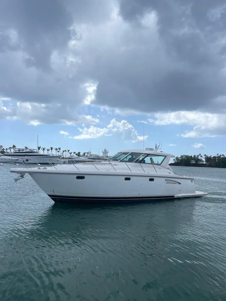 Tiara 48 yacht charter at Casa de Campo® Marina